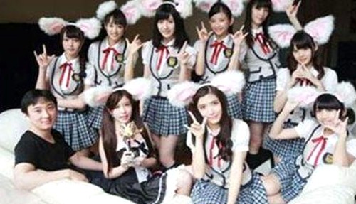 娱乐圈“吃瓜”热潮:从真实八卦到网络侦探的多维观察