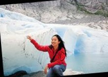 从光环到质疑:顶级流量女星和吃瓜演员的两面人生