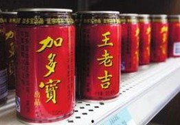 娱乐圈最新恋情曝光，幕后真相引发广泛关注