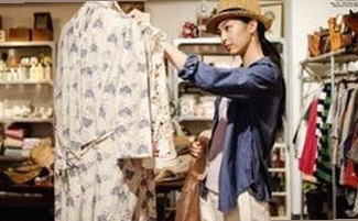 娱乐圈那些“每日吃瓜”的故事:从“吃瓜群众”到“想爸爸”的网络热议